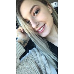 Meet your Posher, Nichole